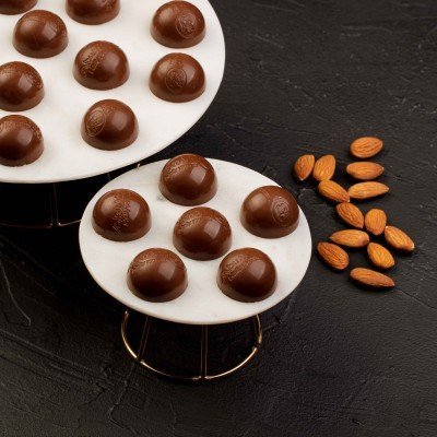 شيكولاته أبو عادل مكسرات